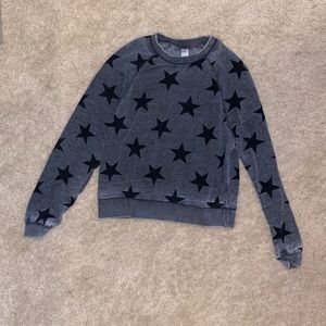 alternative gray star pull over size small